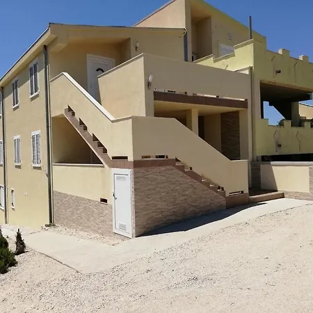 Mandre 12409a Appartement